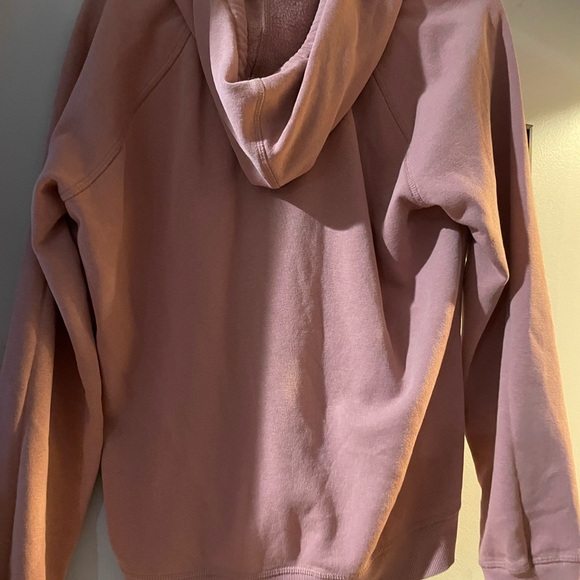 Roxy Pink Hoodie – Size XL (Fits Smaller), Good Condition - Picture 3 of 3